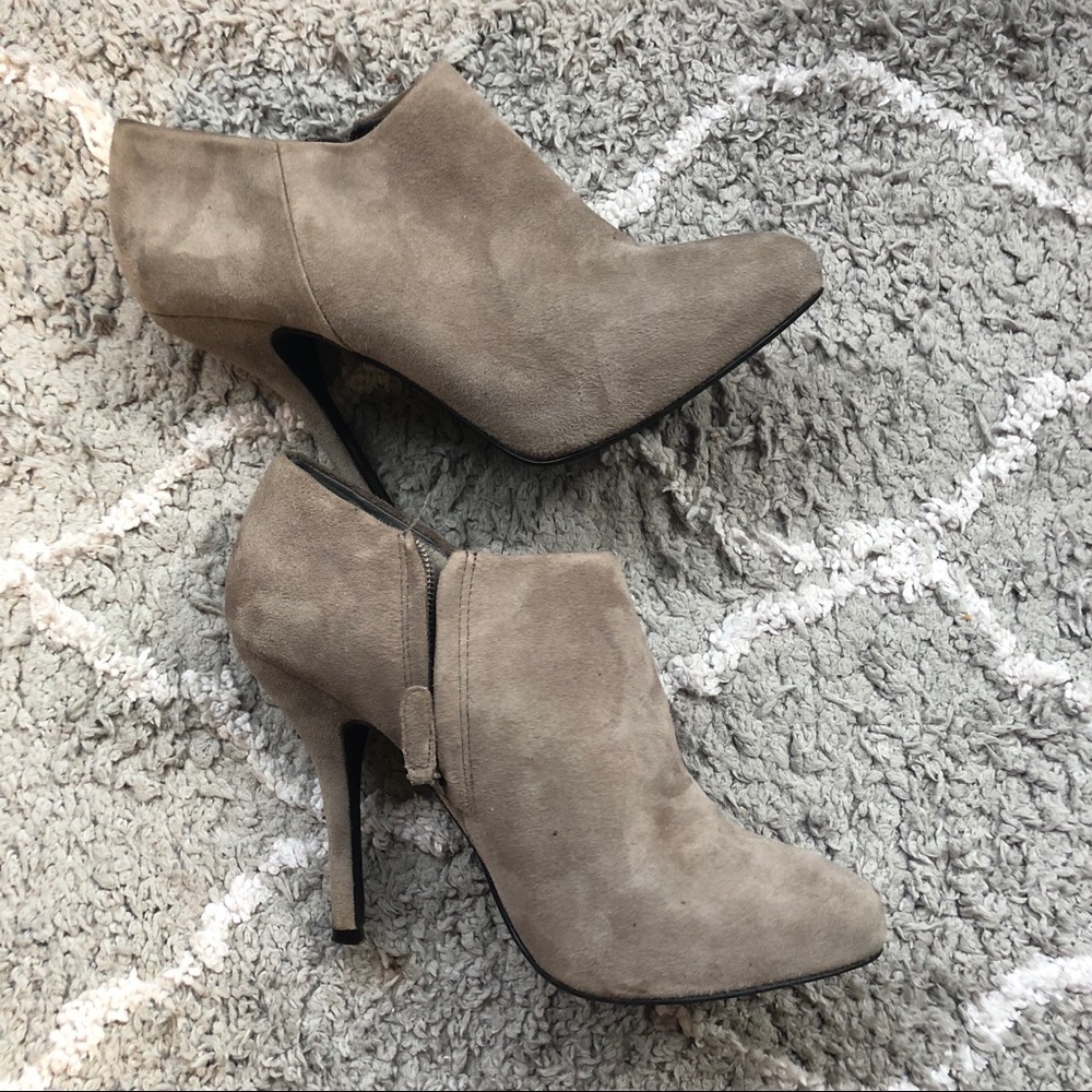INC Gray suede bootie